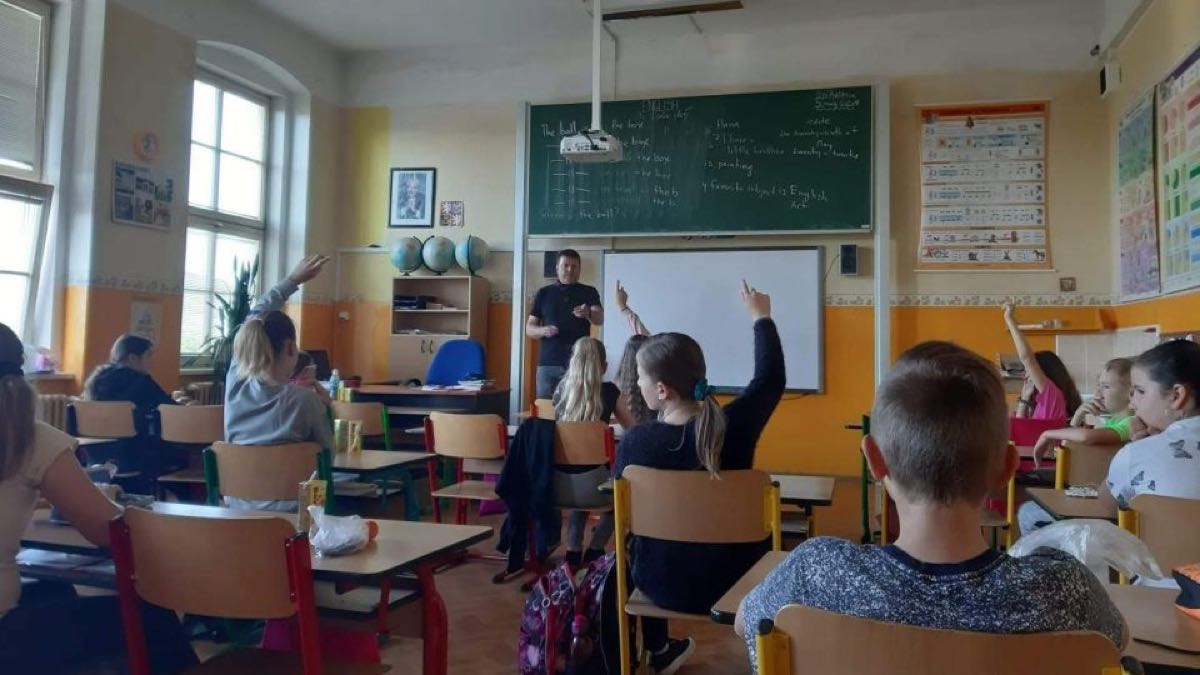 Z besedy na základní škole